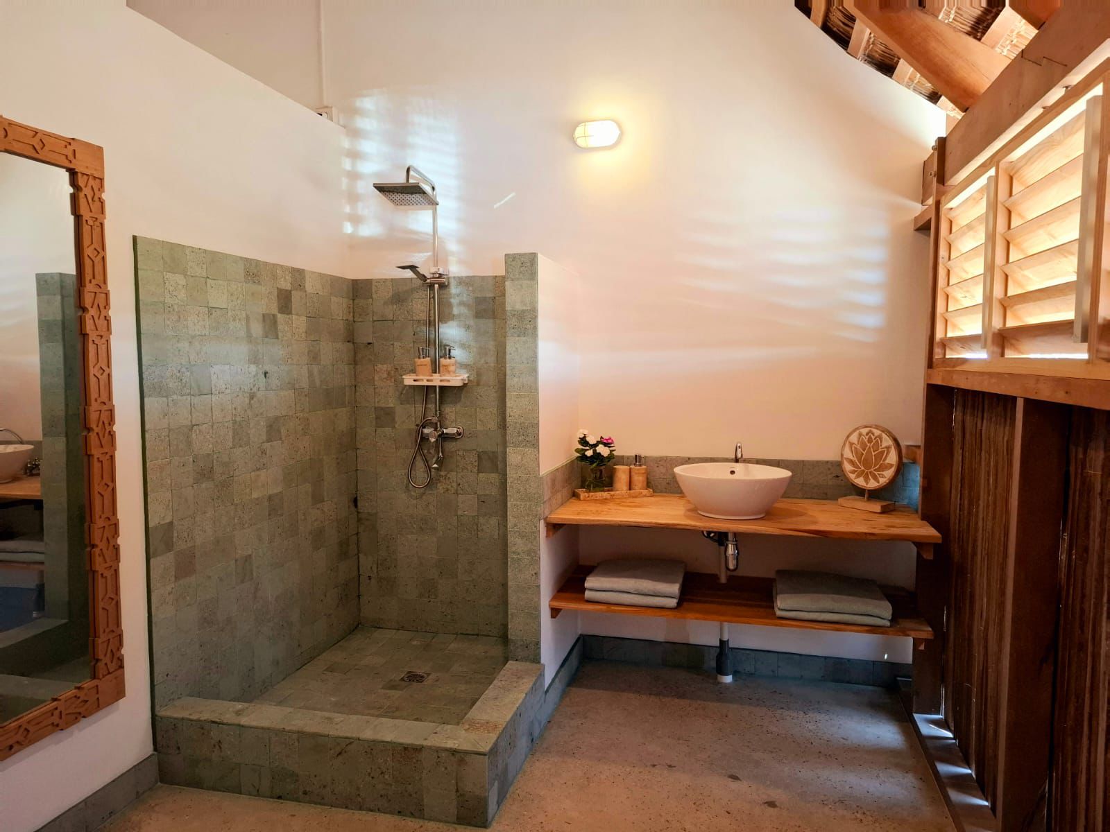 Villa with ensuite bathrooms Rote Island Villa with ensuite bathrooms Rote Island